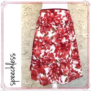 🌹Flirty floral skirt🌹